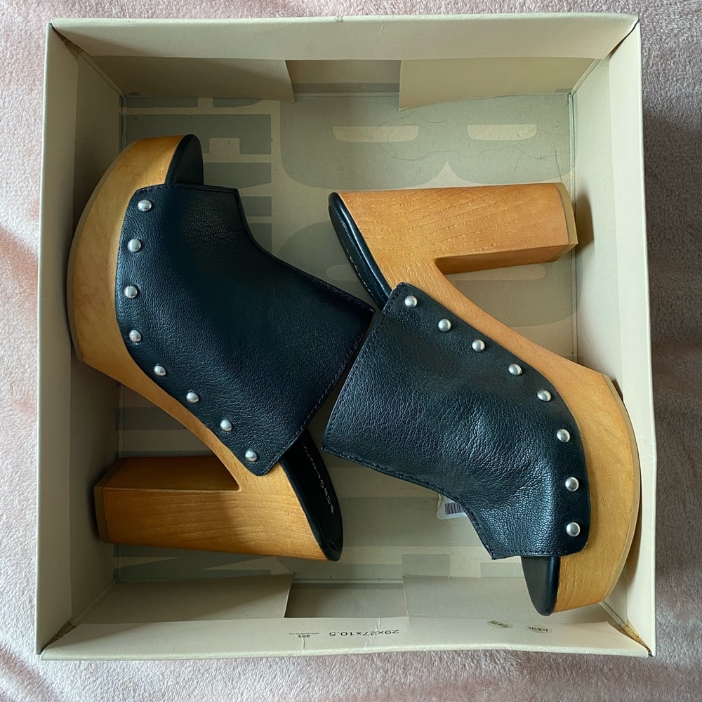 BCBG Heals